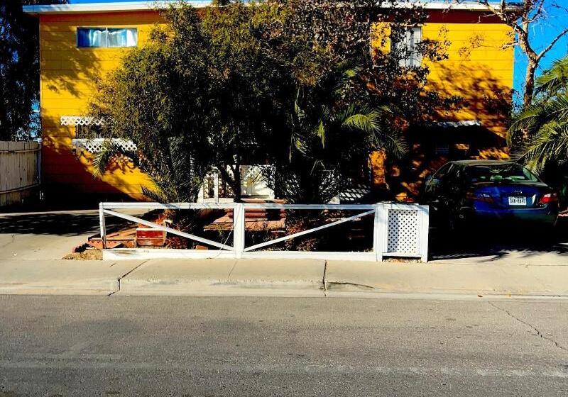 Pansiyon The Yellow Penthouse Llc