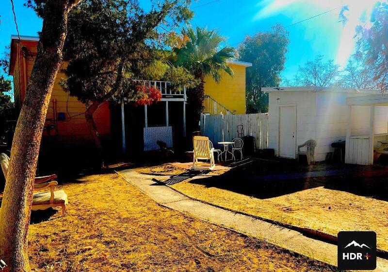 Pansiyon The Yellow Penthouse Llc