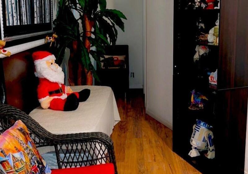 Pansiyon The Yellow Penthouse Llc