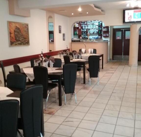 Pensiune Restaurant Sfinx