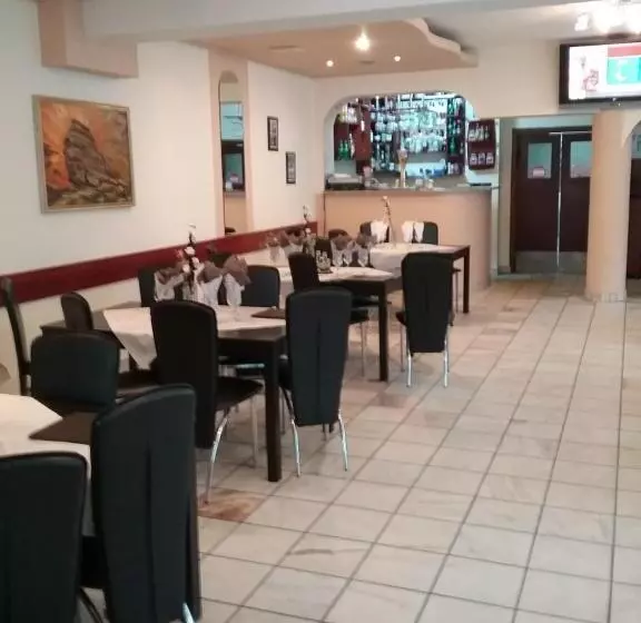 Pensiune Restaurant Sfinx