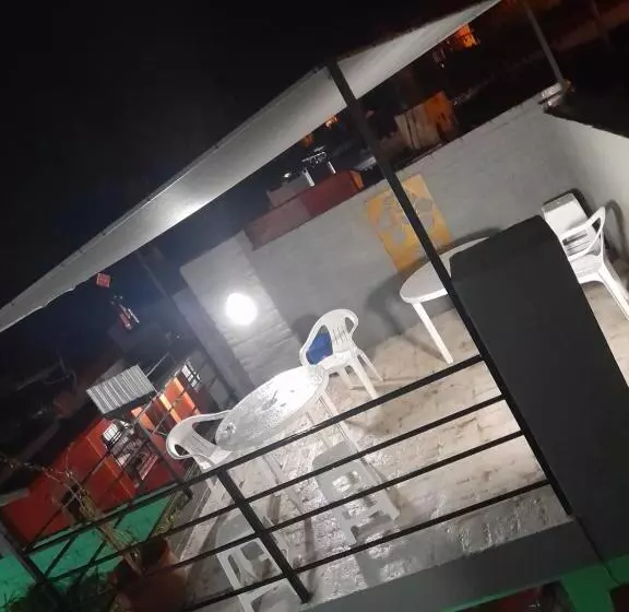 Retkeilymaja Residencial Ariand