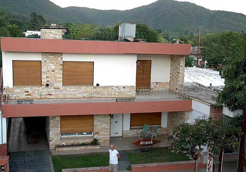 ユースホステル Residencial Ariand