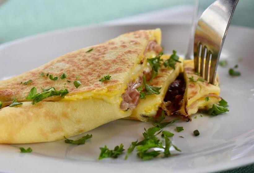 پانسیون 1st Republic Villa   Adults Only