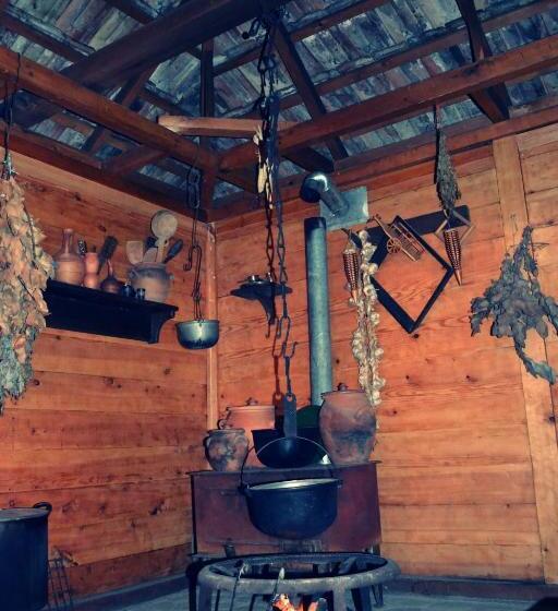 پانسیون Casa De Khasia