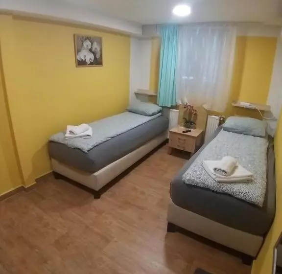 پانسیون Deniz Guesthouse