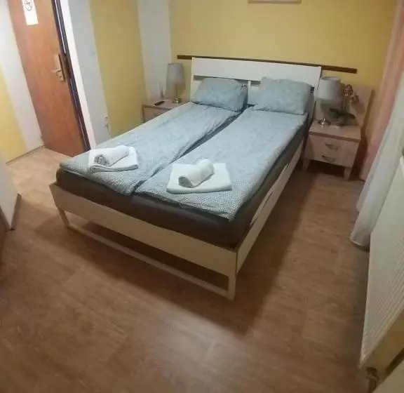 پانسیون Deniz Guesthouse