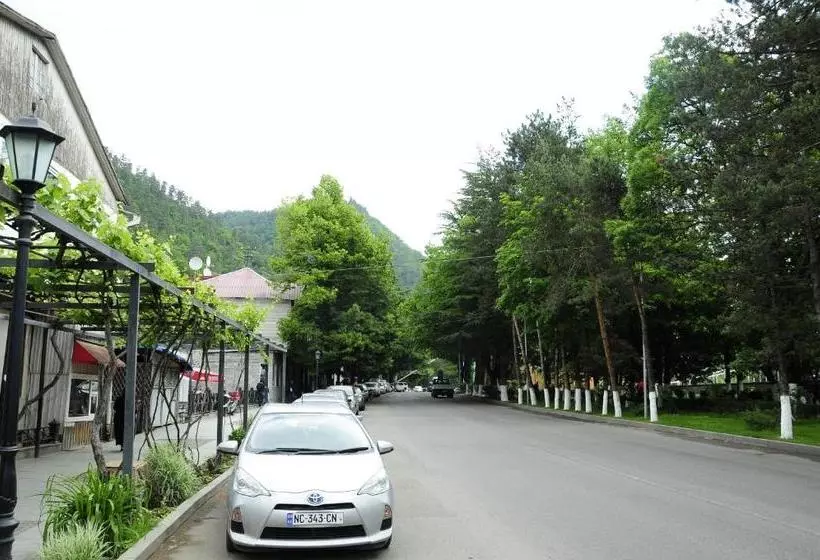 پانسیون Guest House Fridon