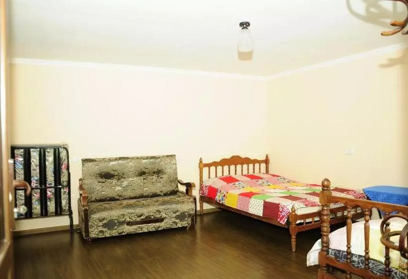 پانسیون Guest House Fridon