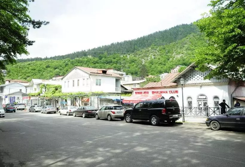 پانسیون Guest House Fridon