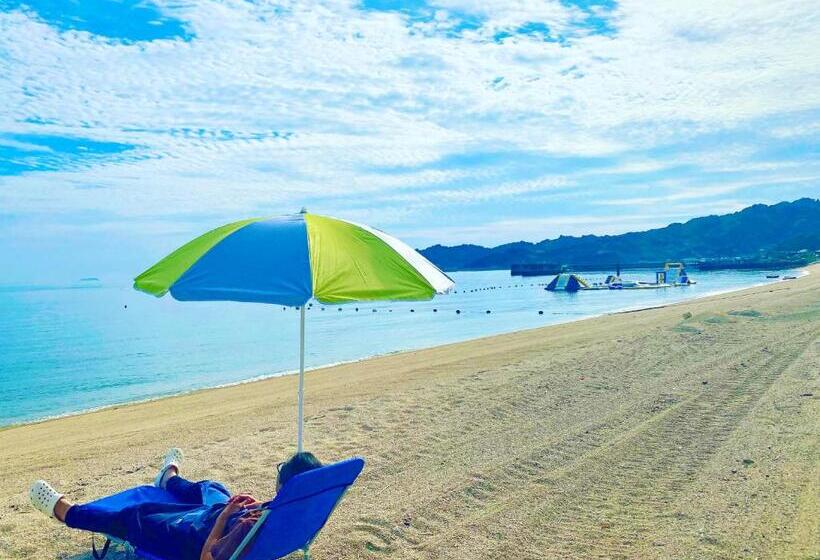 Pensión なにもない幸せな島のリトリート宿 The Bonds