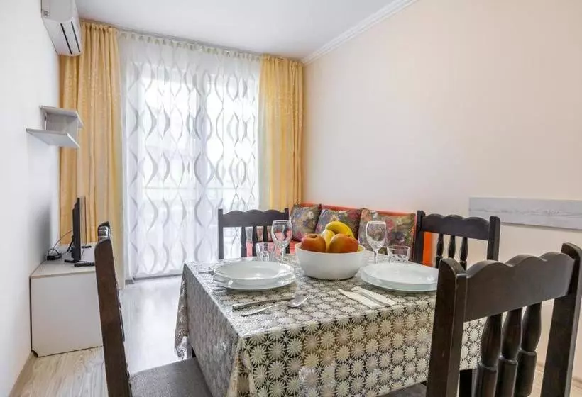 Vip Zone Apartments
