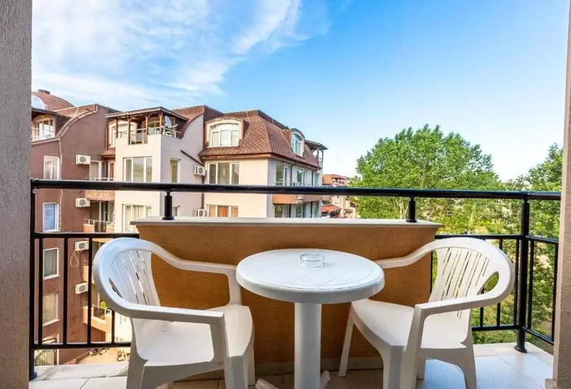 Vip Zone Apartments