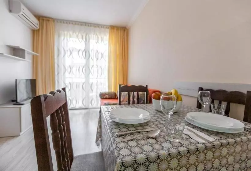 Vip Zone Apartments