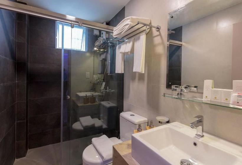 پانسیون The Avenue And Spa