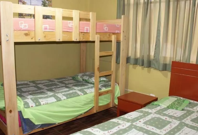 پانسیون Hostal Aventura