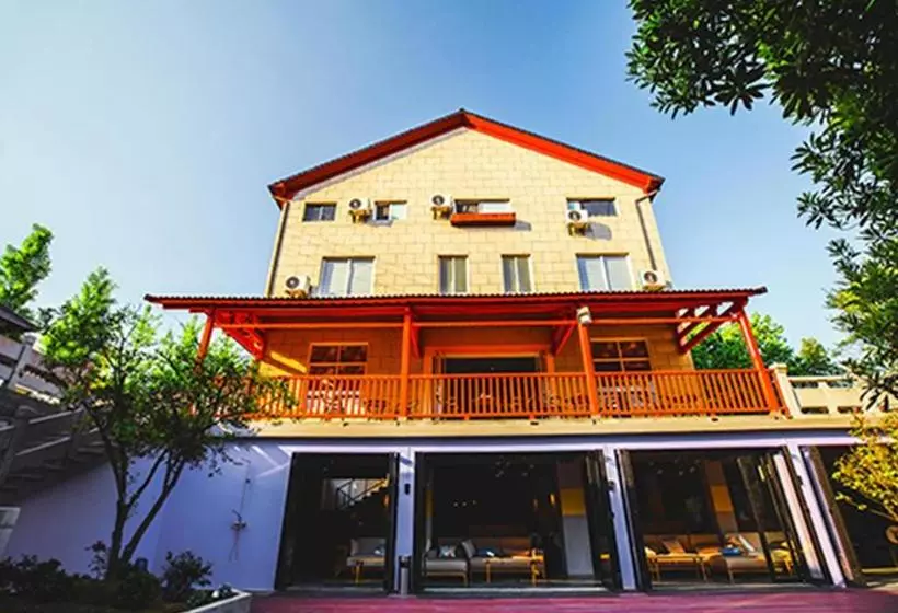 ペンション Moganshan Qiyu Sport Guesthouse