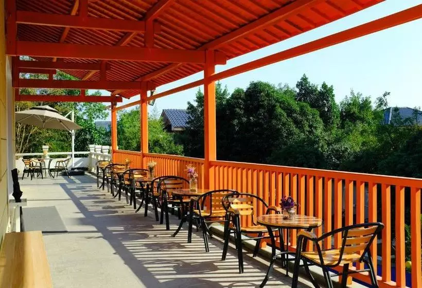 ペンション Moganshan Qiyu Sport Guesthouse