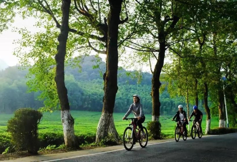 ペンション Moganshan Qiyu Sport Guesthouse