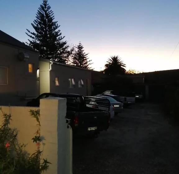 膳宿费 Swartberg Guest House