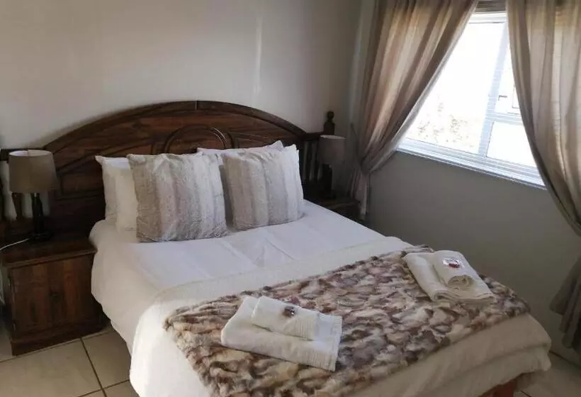 Majatalo Swartberg Guest House