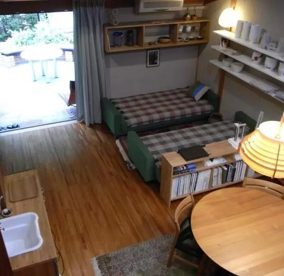 ペンション Tajimi Guest House