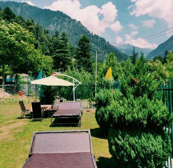 Retkeilymaja Walisons Peace Resort