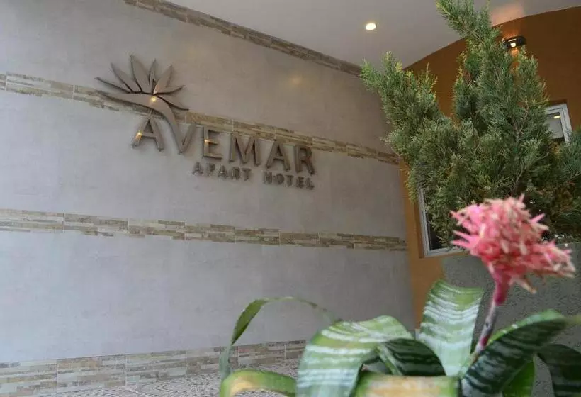Avemar Apart
