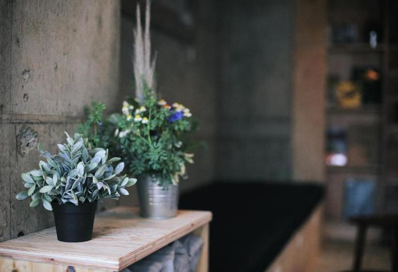 펜션 Bnbplus Niigata Book Inn