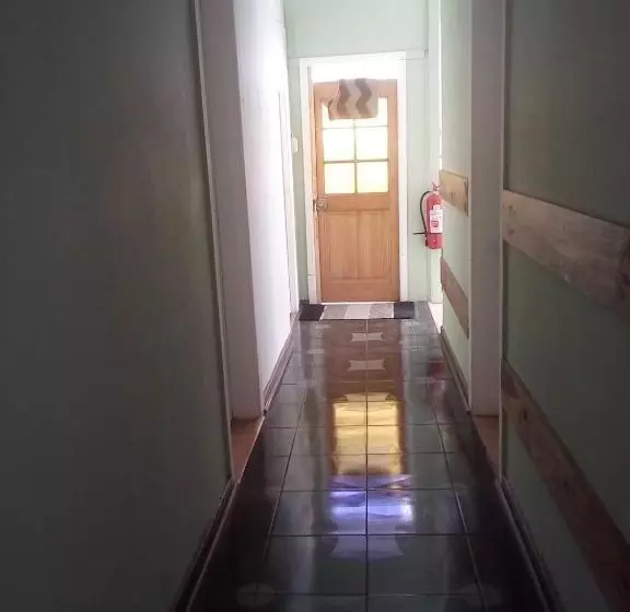 پانسیون Hostal Arenas Del Mar