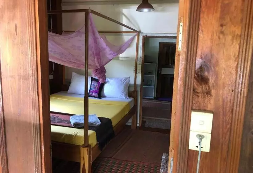 پانسیون Retro Kampot Guesthouse