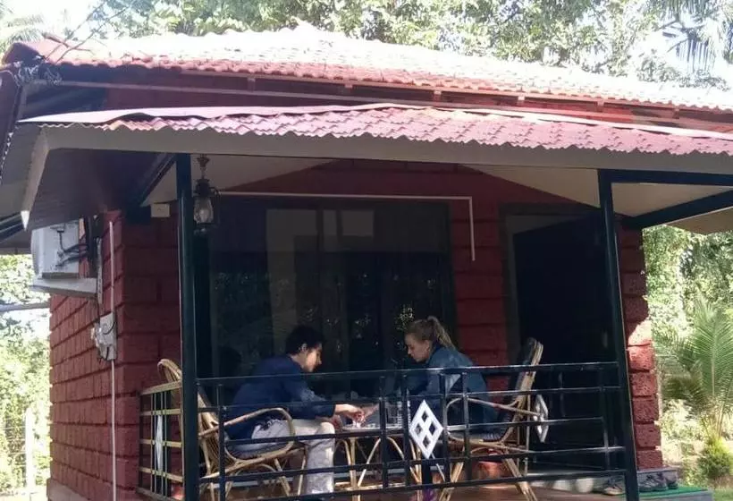 Hotelli Red Roof Farmhouse