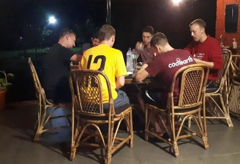 Hotelli Red Roof Farmhouse