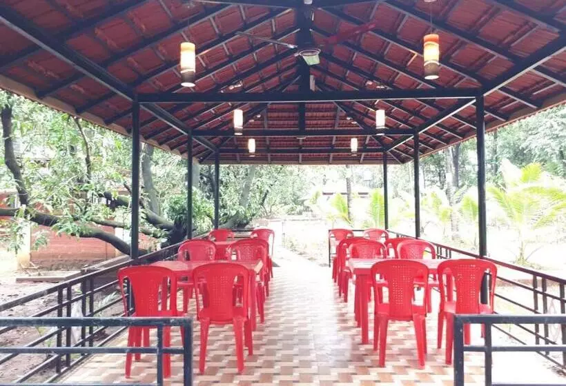 Hotelli Red Roof Farmhouse