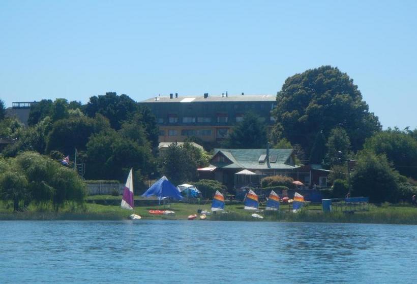 پانسیون Volcano & Lake Family Hostel