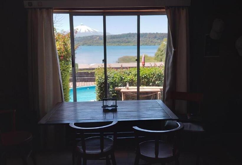 پانسیون Volcano & Lake Family Hostel