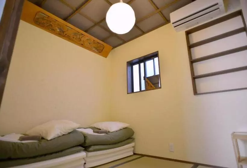 ペンション Good Trip Hostel & Bar