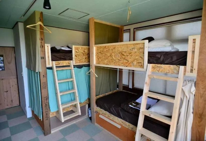 ペンション Good Trip Hostel & Bar