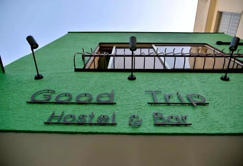 ペンション Good Trip Hostel & Bar