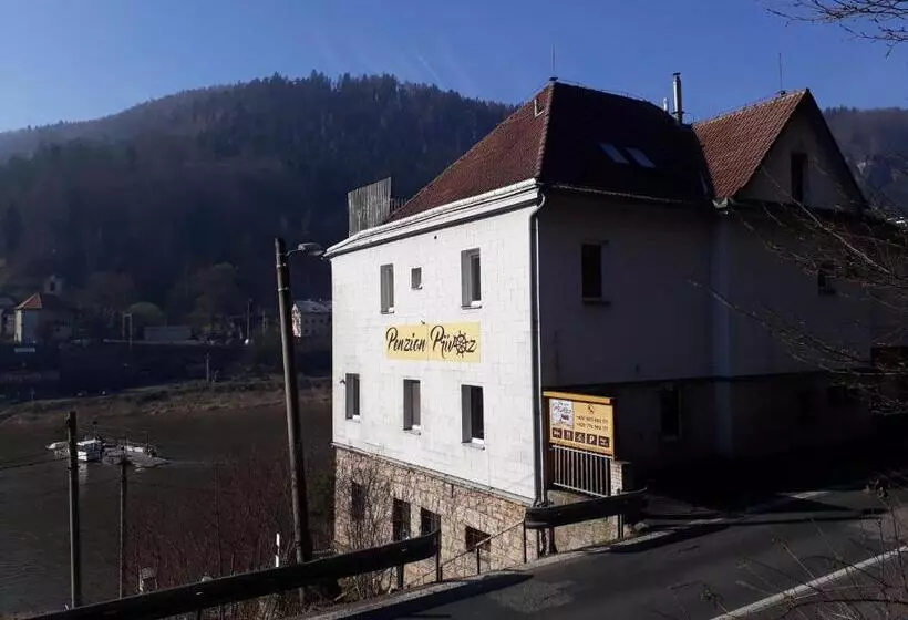 Majatalo Penzion Přívoz