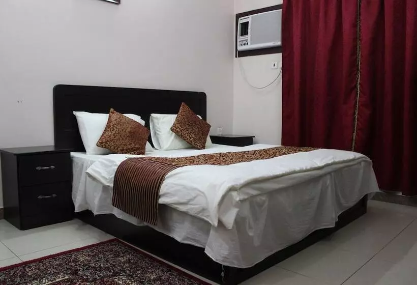 Al Eairy Furnished Apartments Al Baha 2