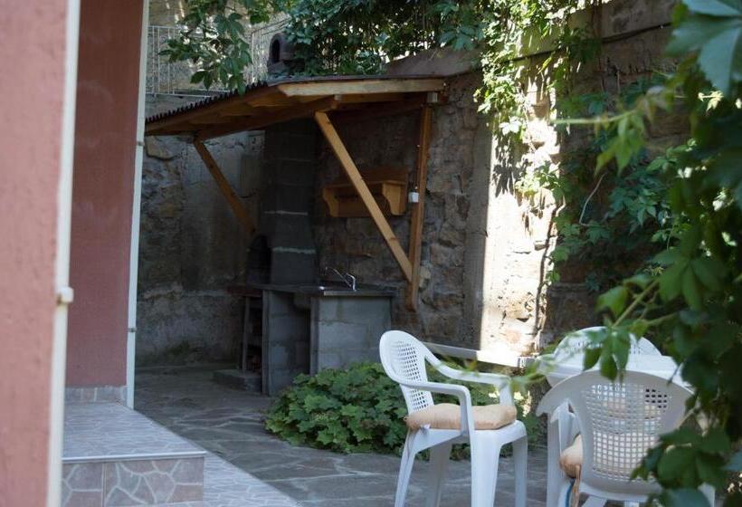 پانسیون Guest House Byki