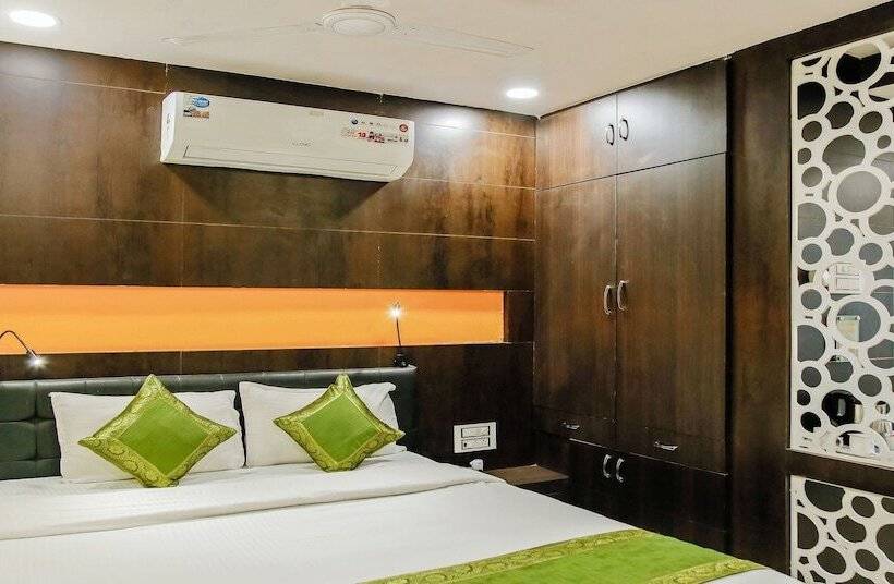 Pensione Treebo Trend Citi Inn