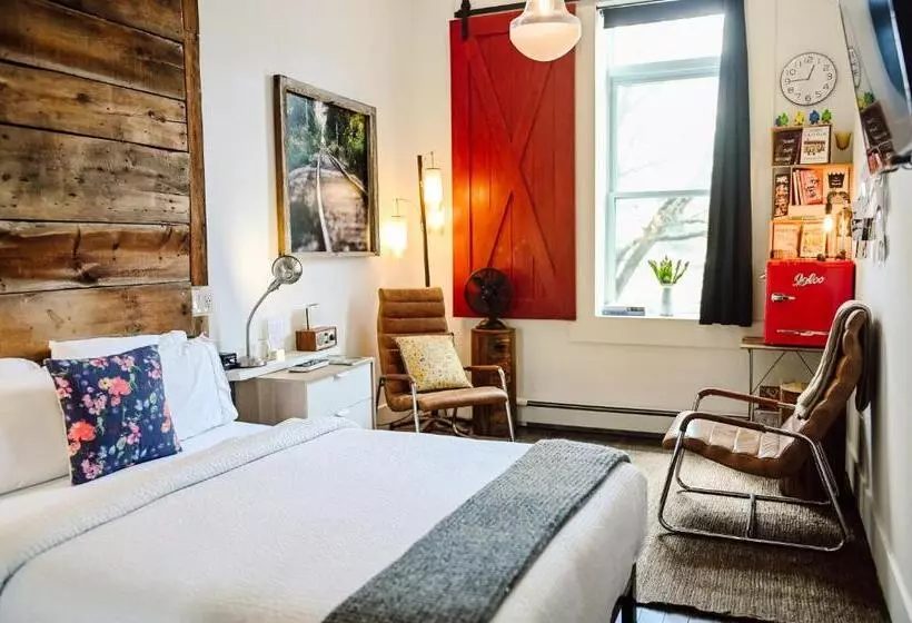 Retkeilymaja Edison S Inn And The Perth County Inn   2 Beautiful Boutique Inns On The Same Block