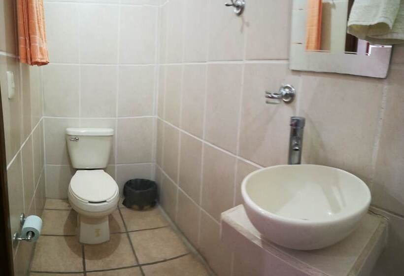 بنسيون Bm Zihua Casa De Huéspedes