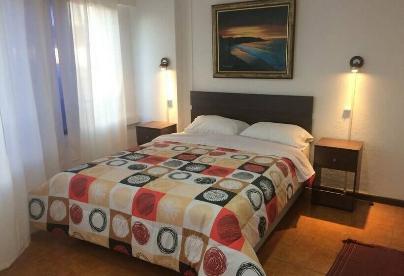 پانسیون Hostel Del Prado