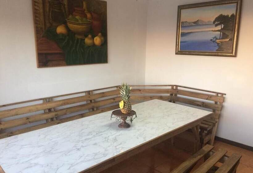 پانسیون Hostel Del Prado