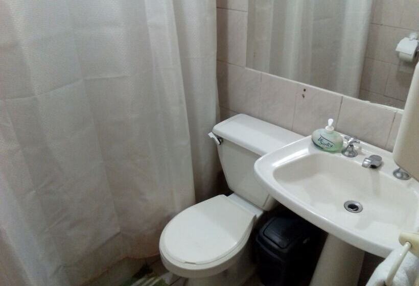 پانسیون Hostel Del Prado