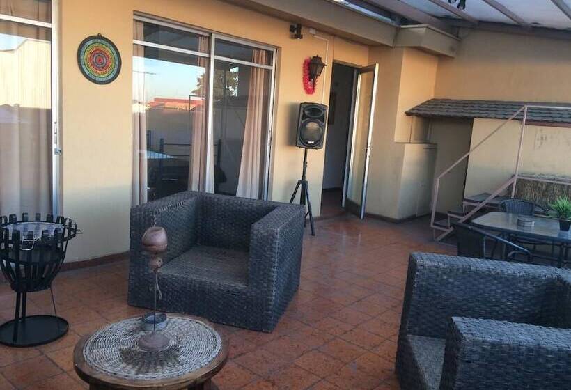 پانسیون Hostel Del Prado