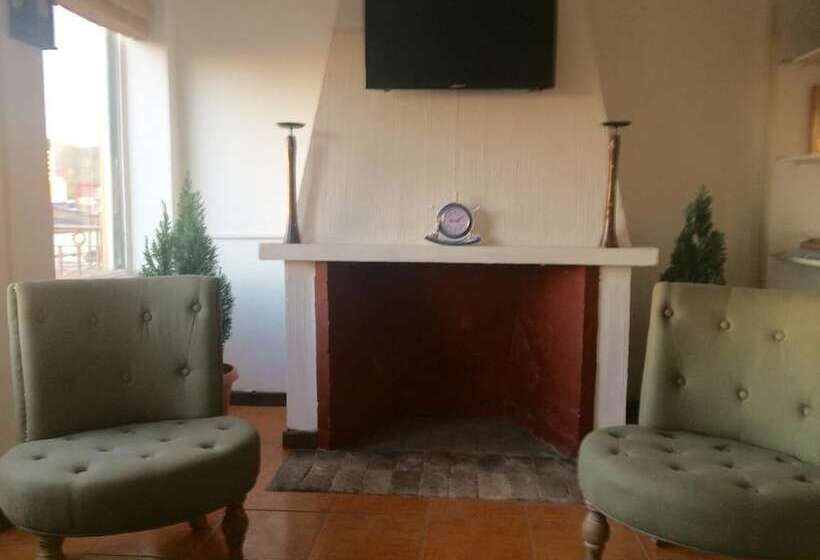 پانسیون Hostel Del Prado